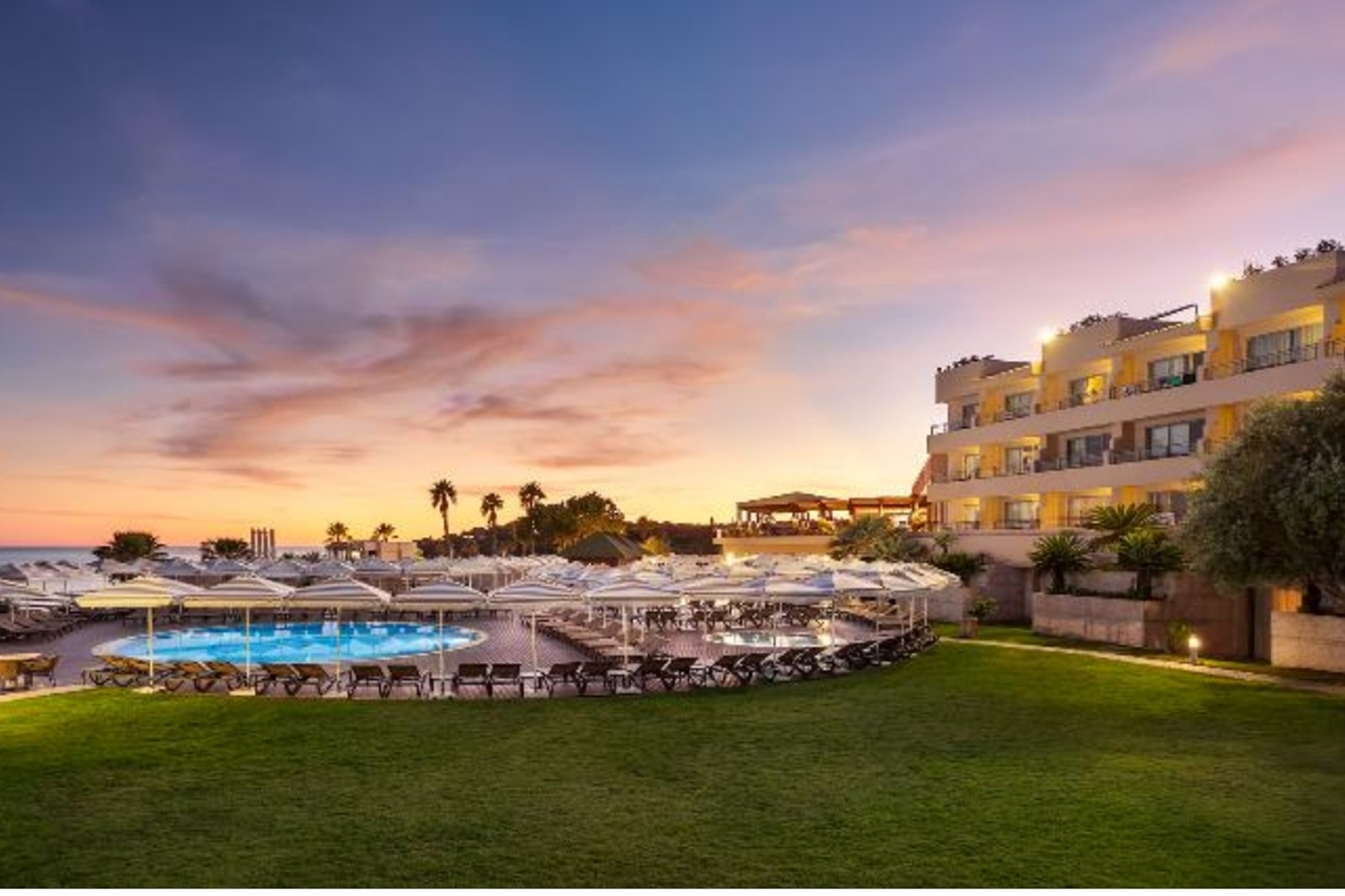 Grande real Santa Eulalia Beach 2