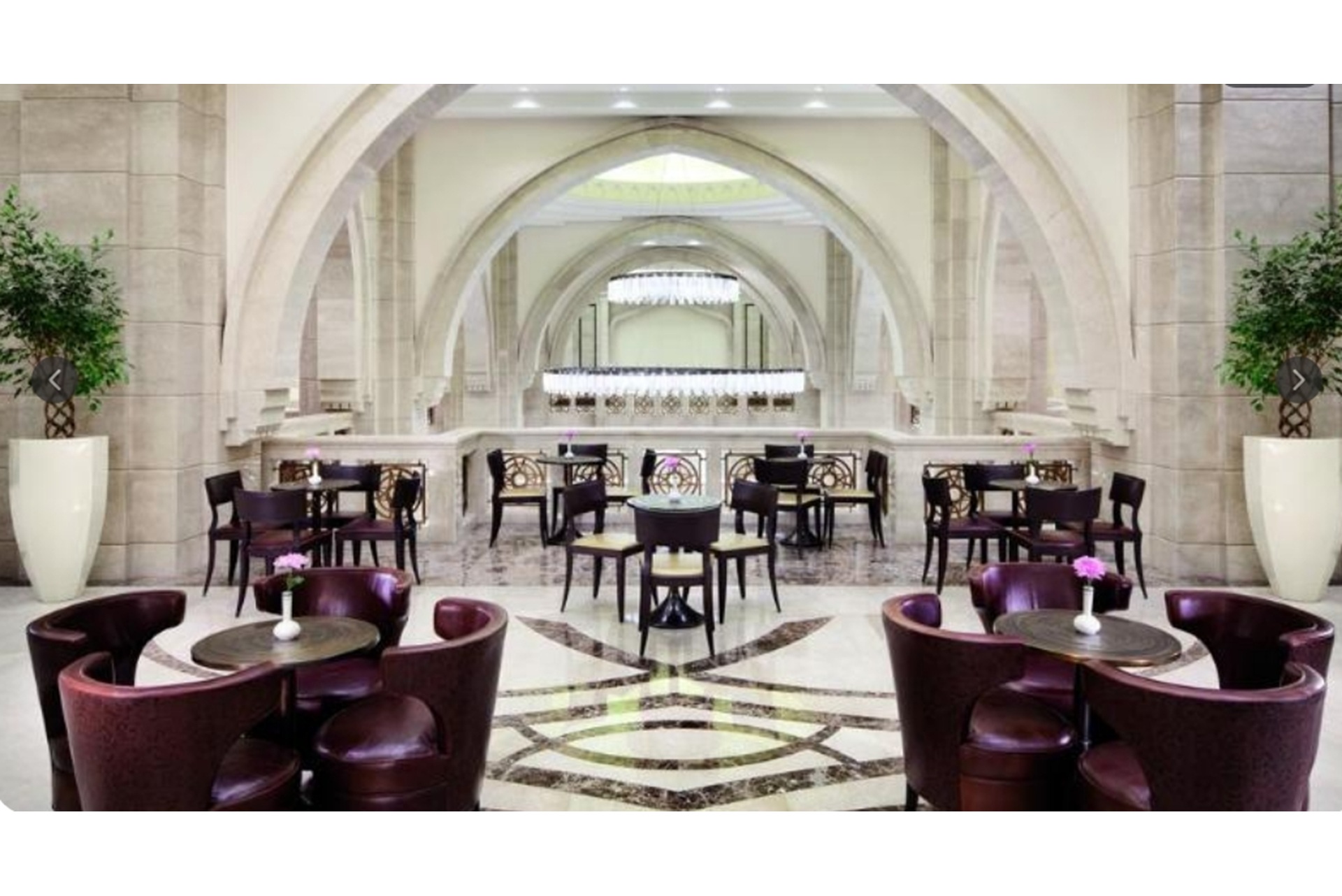 The Fairmont Clock Royal Tower hotel lounge