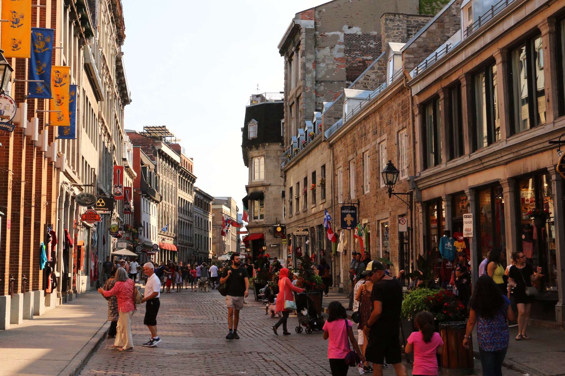 MOntreal street scene