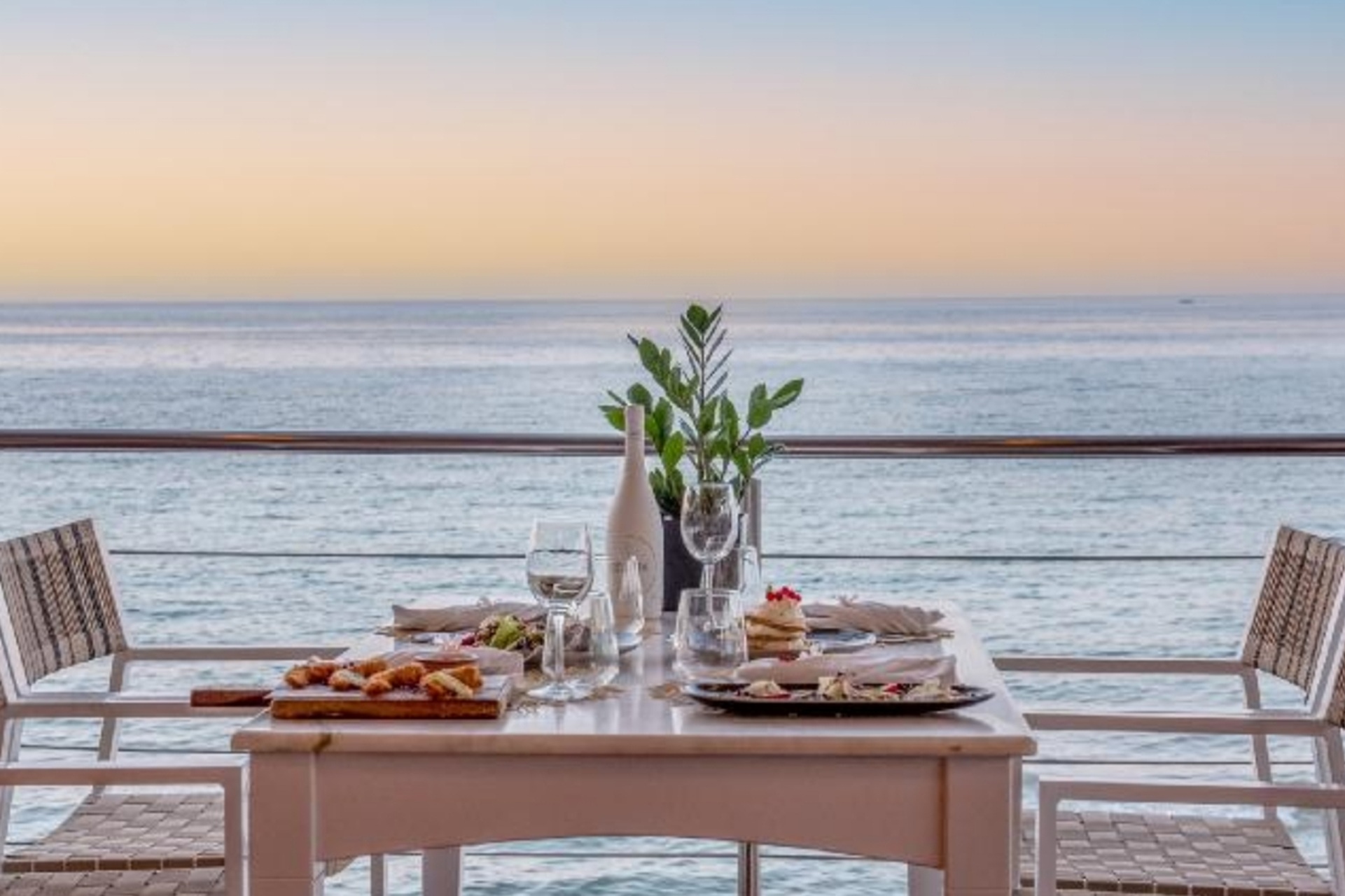 IKAROS BEACH RESORT 2.jpg