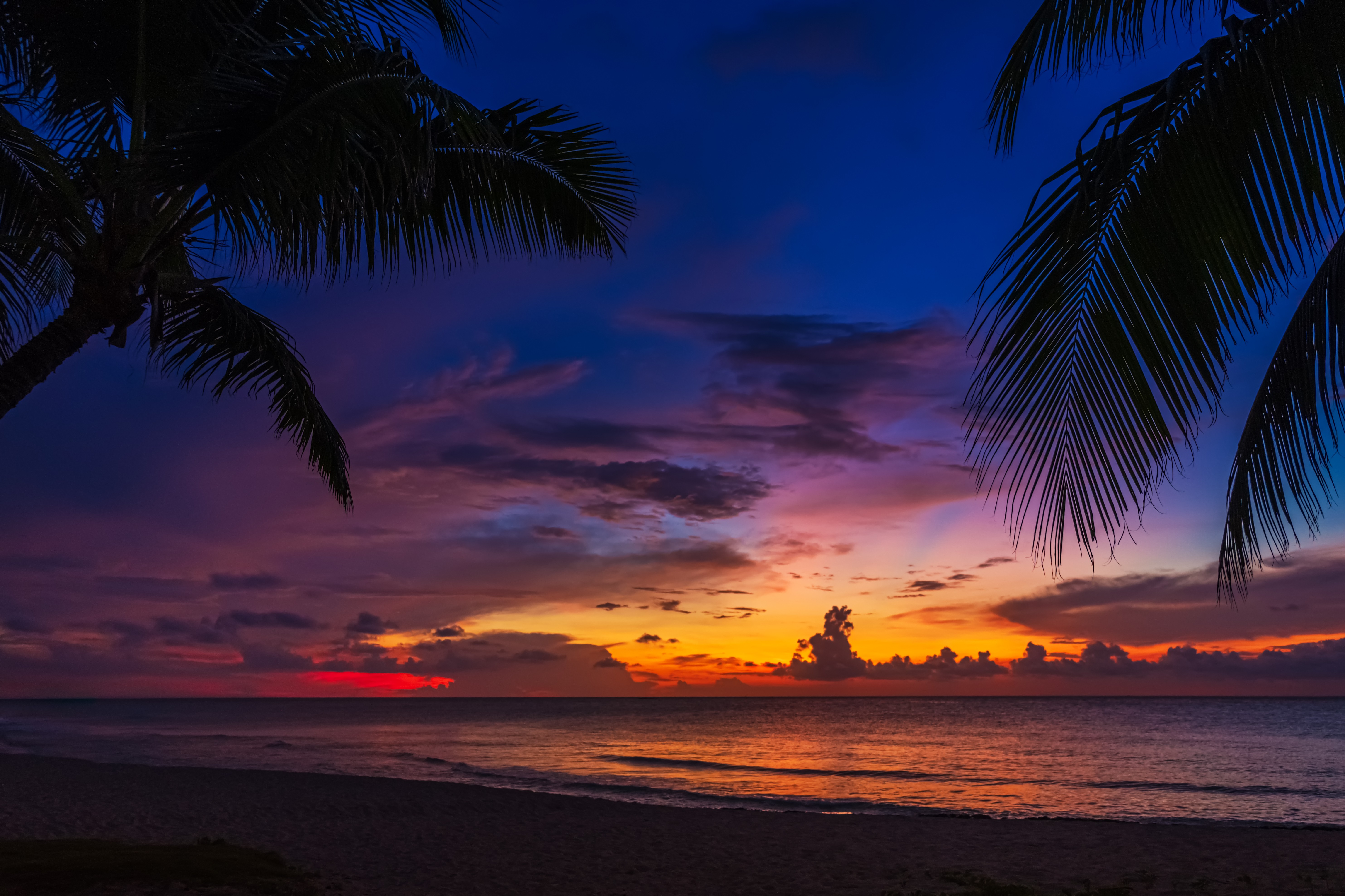 Caribbean tropical sunset sailaways
