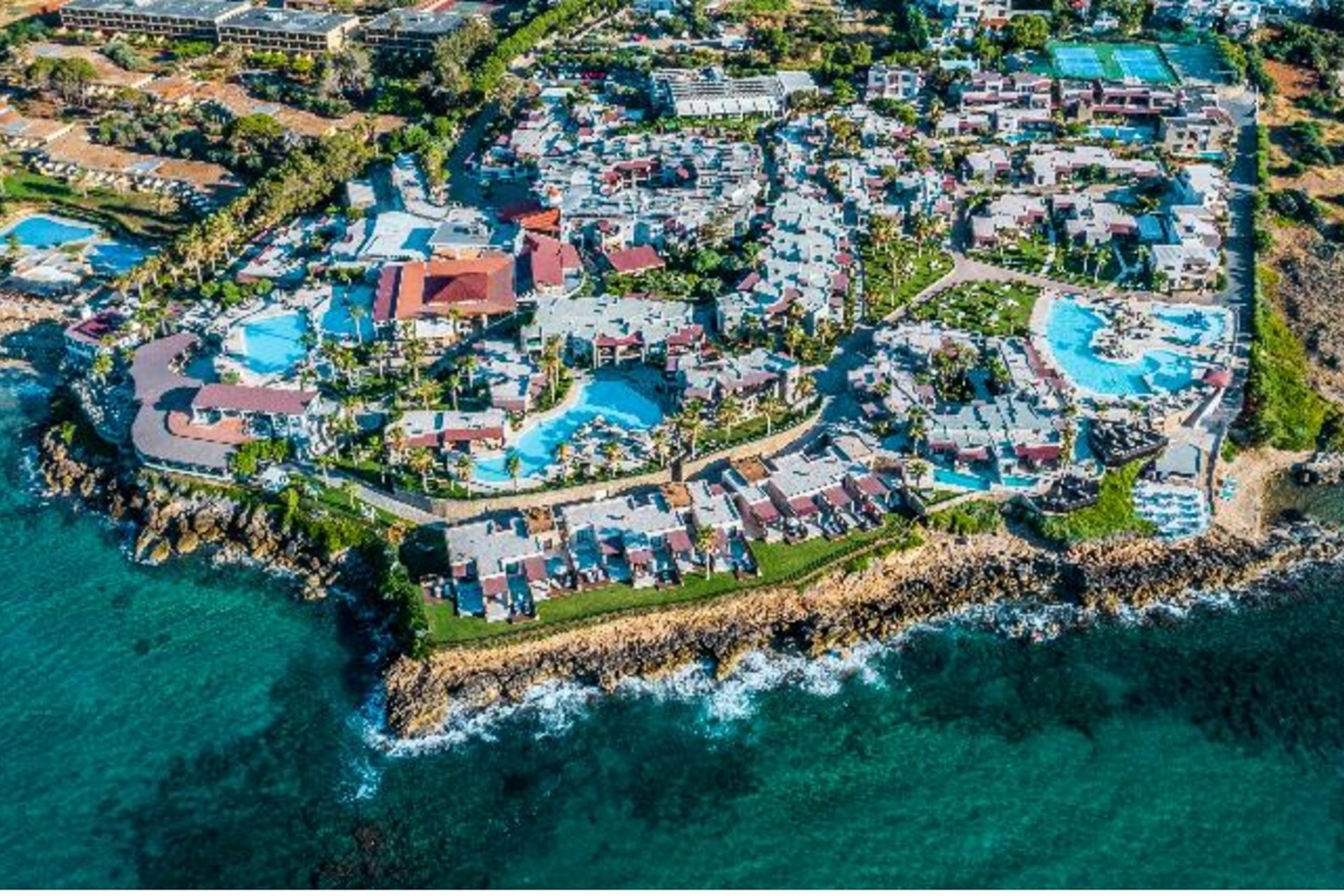 IKAROS BEACH RESORT 3.jpg