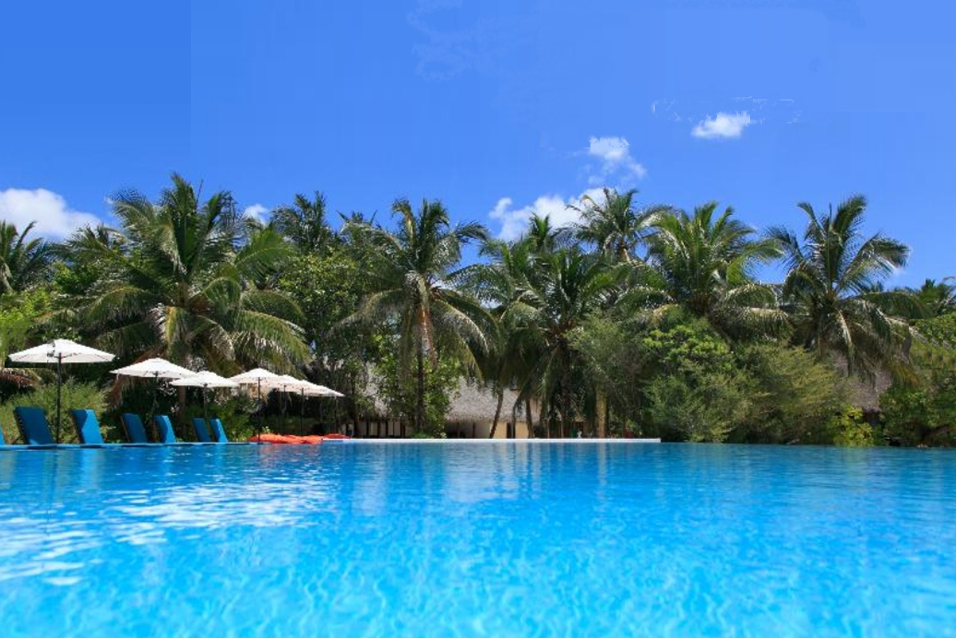 Summer Island resort maldives