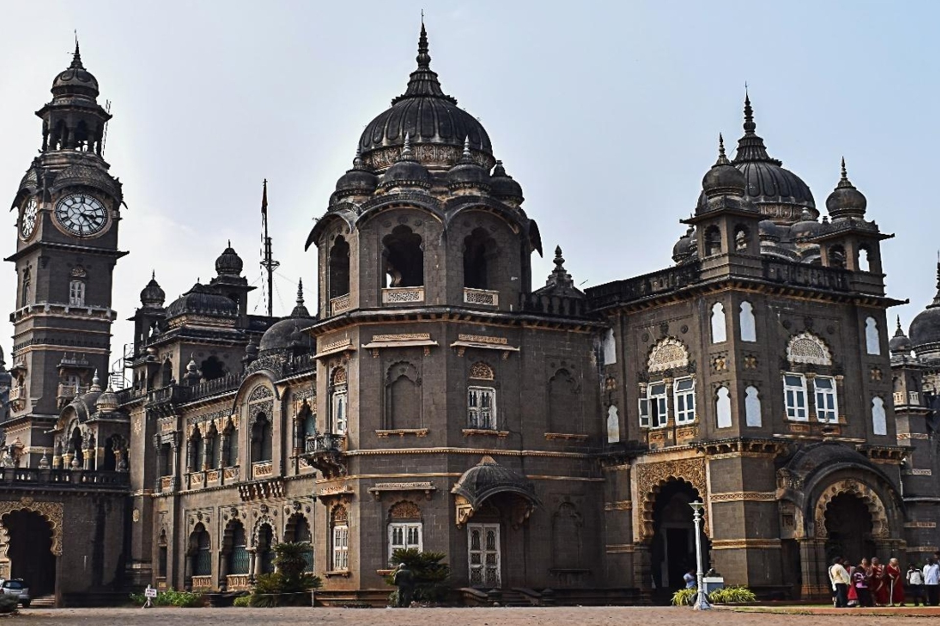 Kolhapur India Deccan Odyssey.jpg