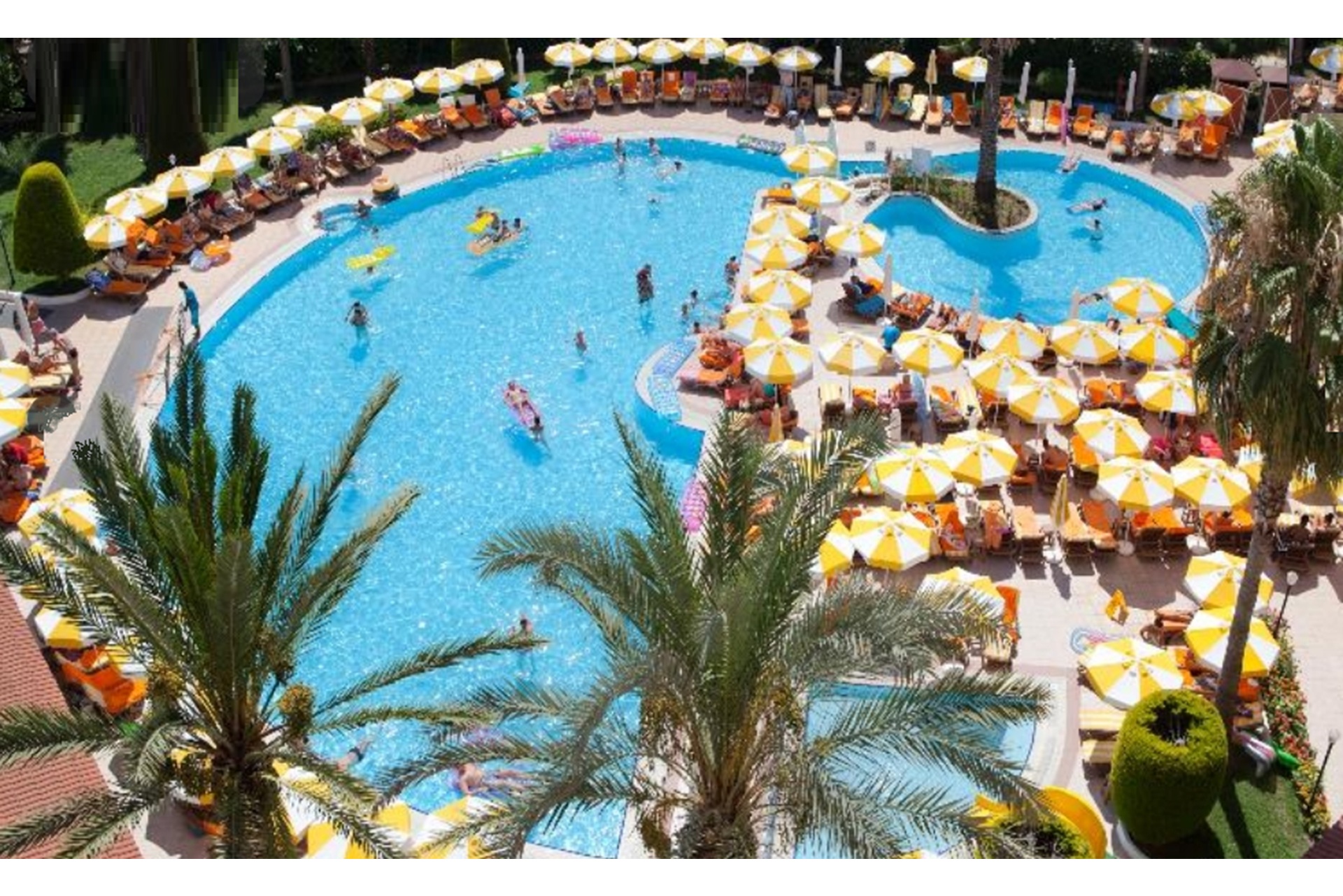 Febeach Hotel Side
