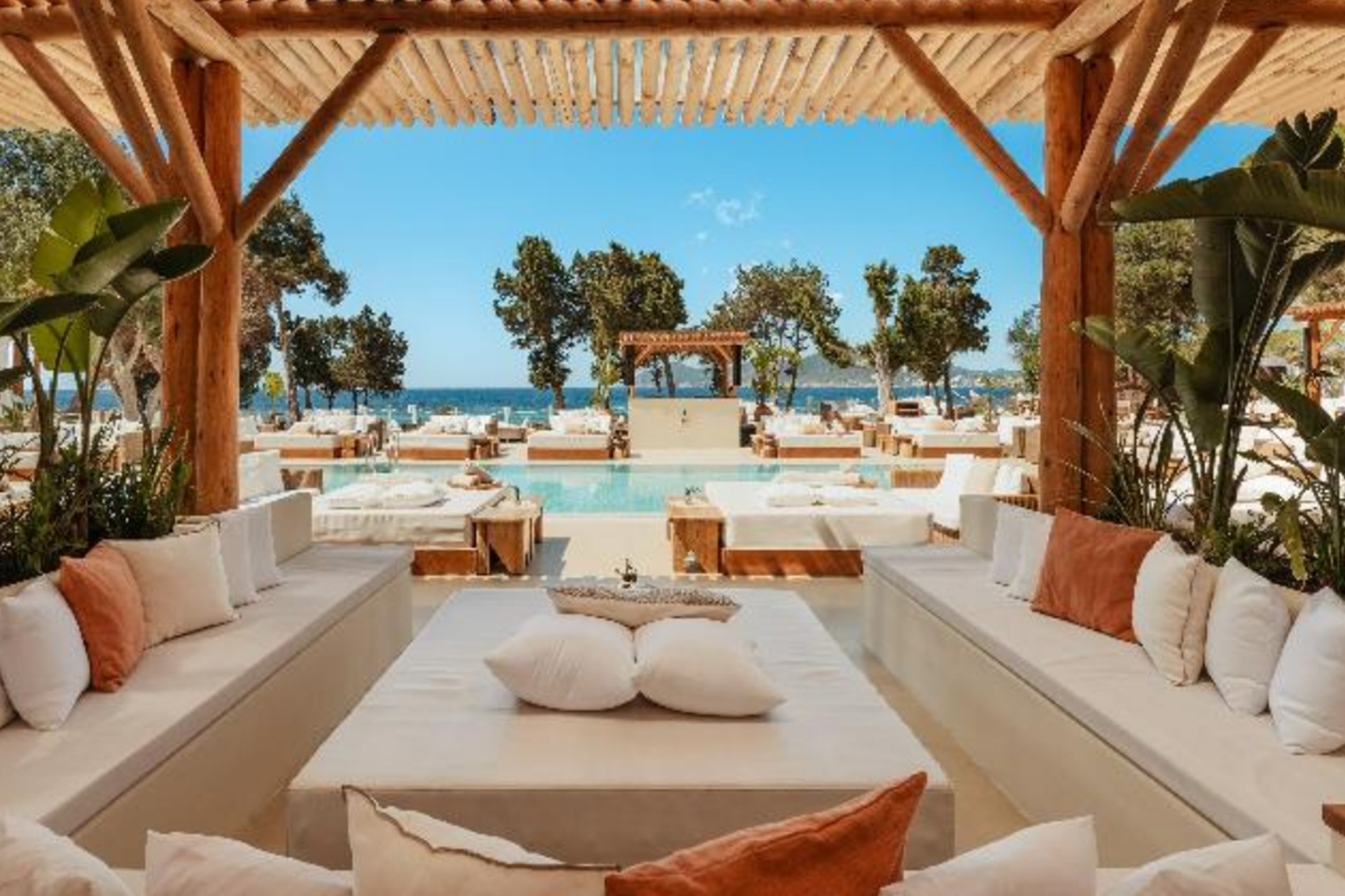 ME Ibiza Resort 5